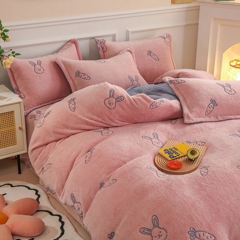 Housse de couette polaire à motif lapin et carotte sur fond rose